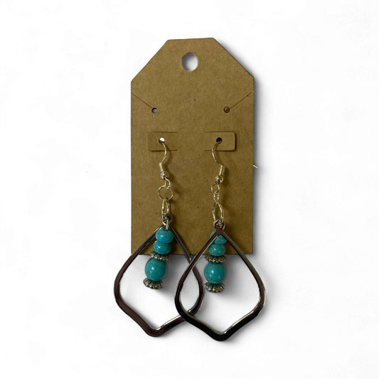 Lori Lou's - handmade turquoise and silver beaded dangle earrings